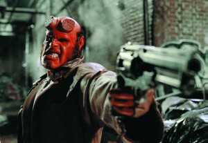 film_hellboy6_pistole061511